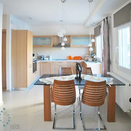 Yalos - Superb Luxurious Duplex At The Seaside