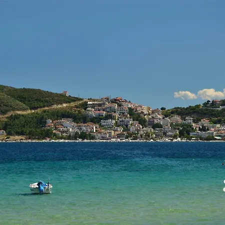 Yalos - Superb Luxurious Duplex At The Seaside Daire