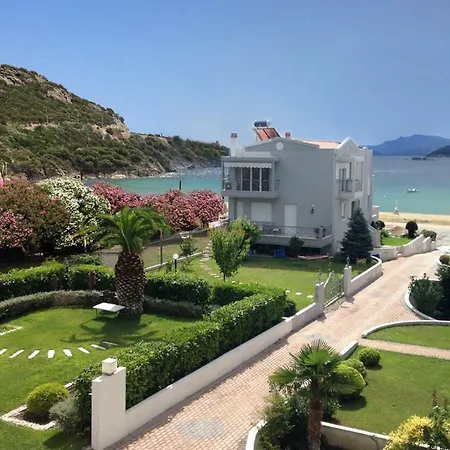 Yalos - Superb Luxurious Duplex At The Seaside Daire Nea Iraklitsa